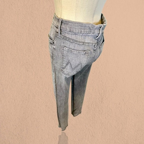 MOTHER Denim ‘The Looker’ Ankle Fray Skinny Jeans in “All Nighter” Gray Size 26 - Picture 8 of 16
